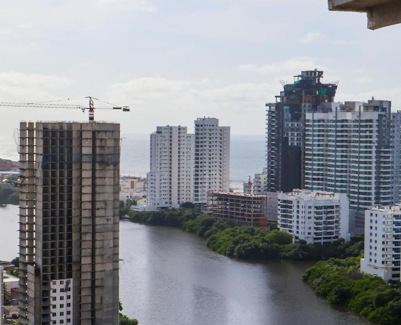 Apartamento Apto En Cerca De Zona Turística Y Mar Con 3