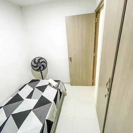 Apto En Cerca De Zona Turística Y Mar Con 3 Cartagena