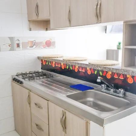 Apartamento Apto En Cerca De Zona Turística Y Mar Con 3